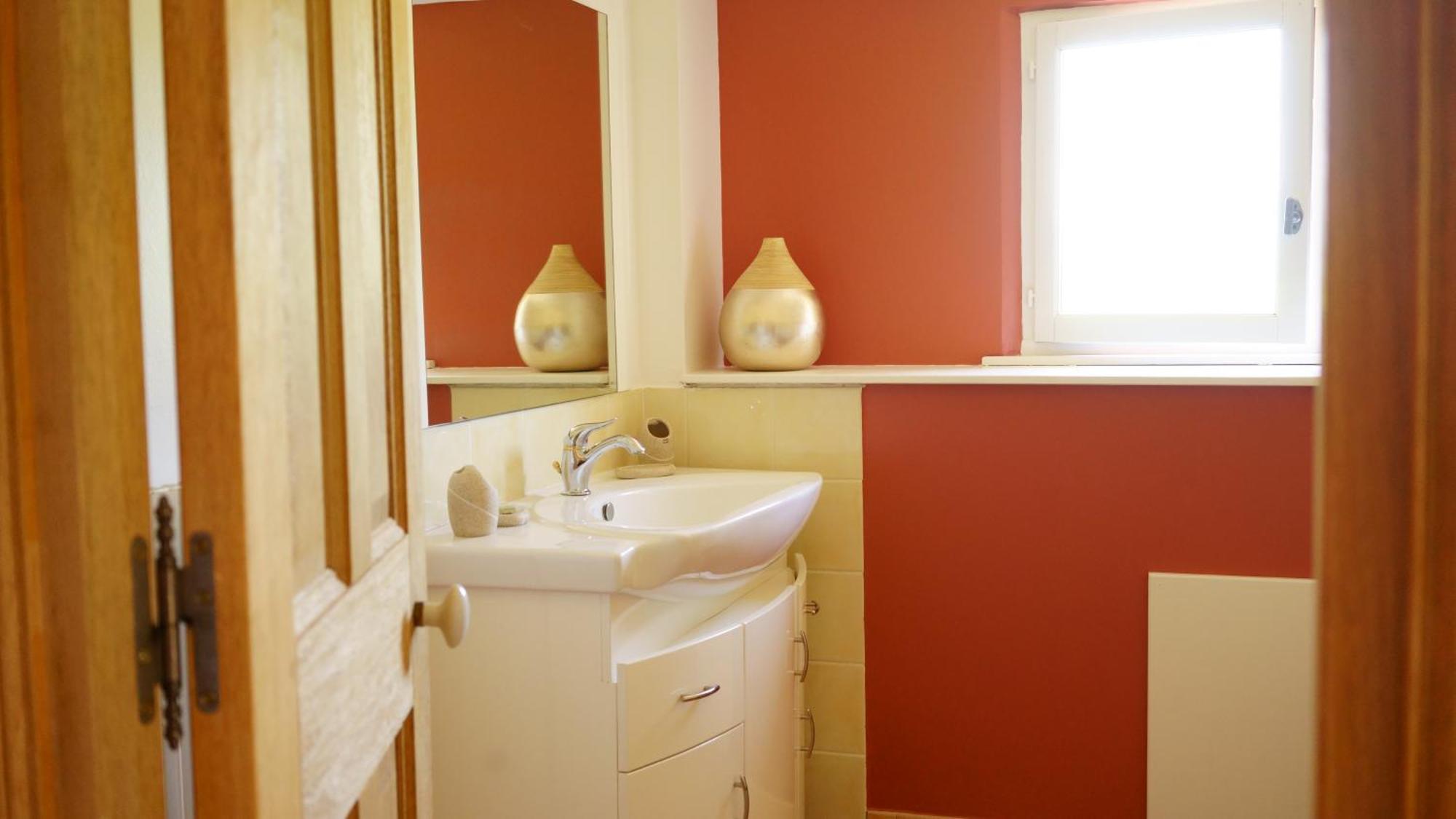 Alba-la-Romaine Chambres D'Hotes, B&B La Musardiere الغرفة الصورة